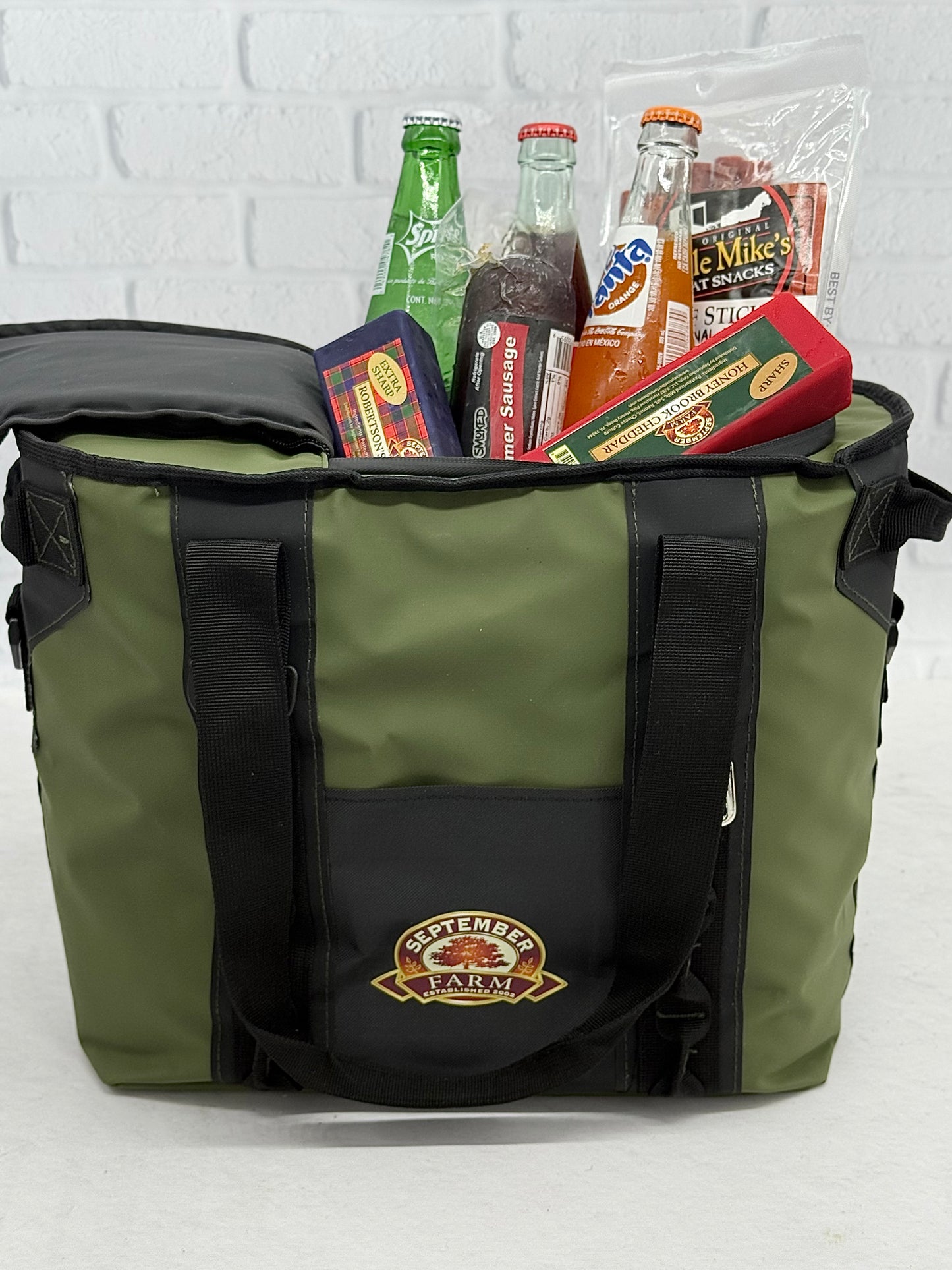 SFC 24 can cooler - September Farm