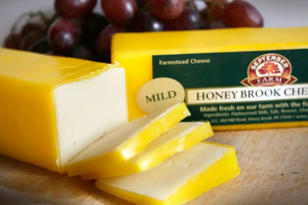 Mild Cheddar 8oz. bar hover image